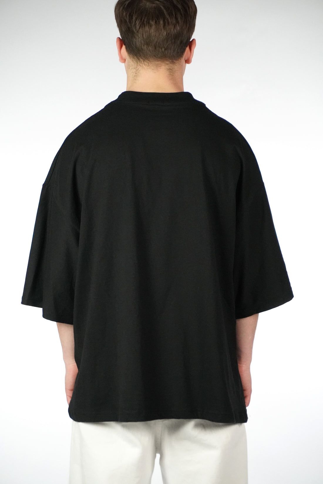 T-SHIRT BLACK CROSS